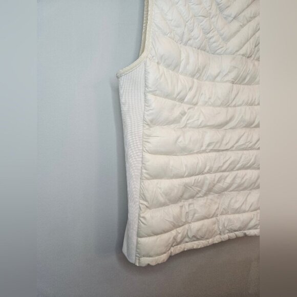 COPY - Gap Puffer Vest. Cream. Size M - Picture 8 of 11